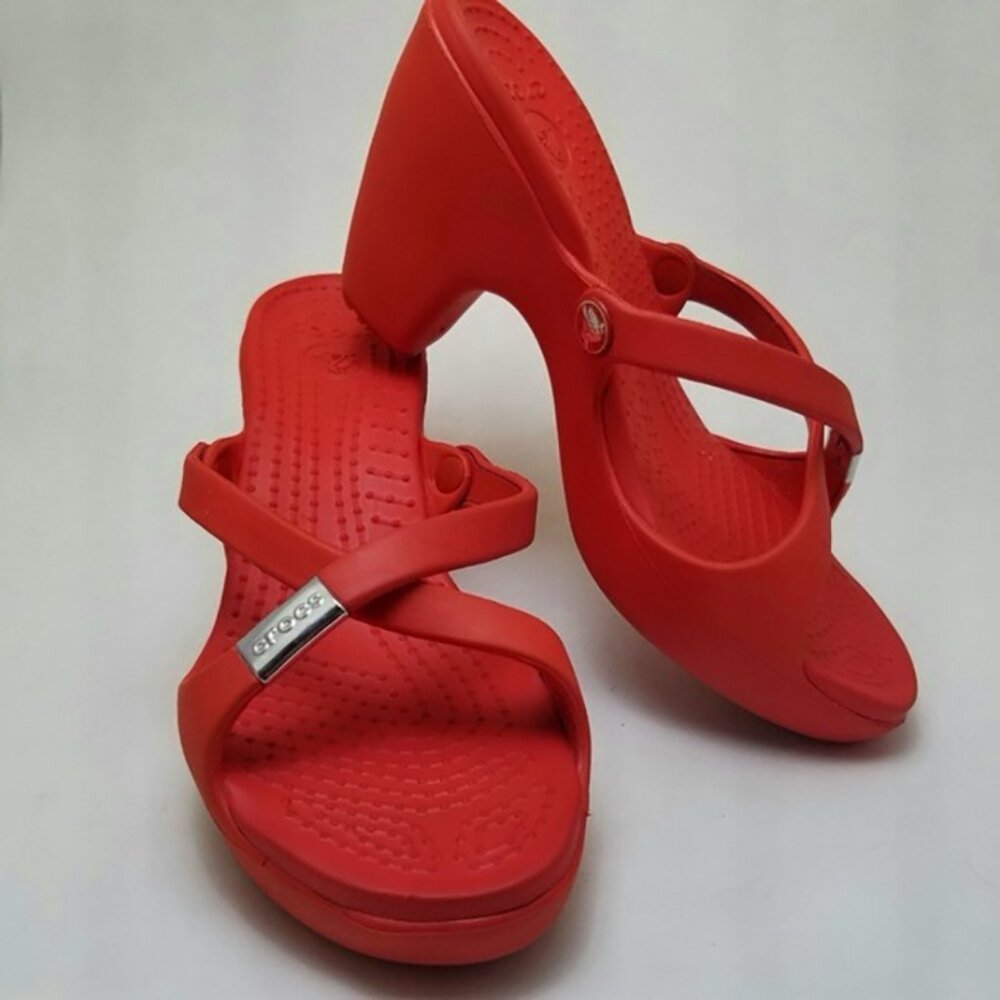 Crocs Cypr Red platform sandal shoes soft grips slide in style heels
